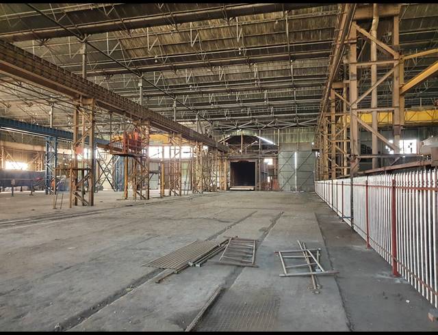 6,500M² FACTORY TO LET IN DUNCANVILLE